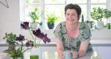 Dr Lisa Cherry